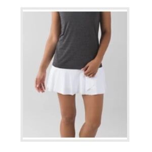 Lululemon hit your stride skirt - white, size 10